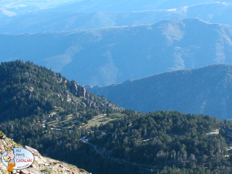 Au Pays Catalan - Ascension du Pic du Canigou - Vue panoramique sur la chaine des Pyrénées - Pyrénées-Orientales